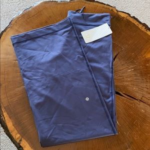 Lululemon straight leg athleisure pant